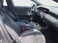 Usado Mercedes A200 Advanced 150 CV (110 kW) 2023 Gris Utilitario