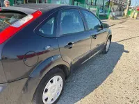 Usado Ford Focus Business Edition 100 CV (73 kW) 2007 Negro Berlina