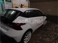 Usado Hyundai i20 84 CV (61 kW) 2025 Blanco Utilitario