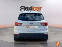 Usado Seat Arona Reference 95 CV (69 kW) 2019 Blanco SUV