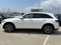 Usado Mercedes GLC220 194 CV (142 kW) 2022 Blanco SUV
