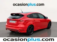 Usado Ford Focus Sport 182 CV (133 kW) 2016 Rojo Utilitario