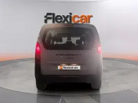 Usado Peugeot Rifter Allure 131 CV (96 kW) 2024 Blanco Monovolumen