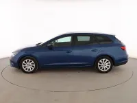 Usado Seat Leon Ecomotive 110 CV (80 kW) 2015 Azul Familiar