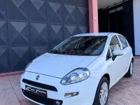 Usado Fiat Punto Pop 77 CV (56 kW) 2016 Blanco Utilitario