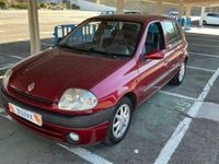 Usado Renault Clio II 100 CV (73 kW) 2000