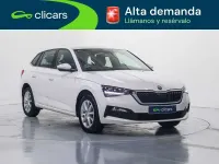 Usado Skoda Scala Ambition 110 CV (80 kW) 2021 Blanco Utilitario