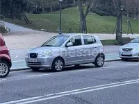 Usado Kia Picanto EX 65 CV (47 kW) 2004 Gris / plata Utilitario