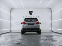 Usado Peugeot 2008 Allure 120 CV (88 kW) 2016 Blanco SUV