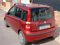 Usado Fiat Panda Dynamic 60 CV (44 kW) 2006 Rojo Utilitario