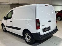 Usado Citroën Berlingo 75 CV (55 kW) 2017 Blanco Monovolumen