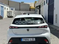 Usado Peugeot 308 Allure 130 CV (95 kW) 2022 Blanco Berlina