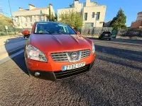 Używany Nissan Qashqai Acenta 150 KM (110 kW) 2009 Czerwony SUV