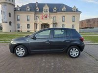Usado Dacia Sandero Essentiel 90 CV (66 kW) 2019 Gris / plata Berlina