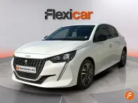 Usado Peugeot 208 Allure 100 CV (73 kW) 2023 Blanco Utilitario