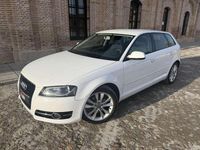 Usado Audi A3 Sportback Ambiente 140 CV (102 kW) 2010 Blanco Utilitario