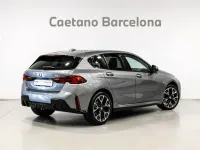 Usado BMW 118 Comfort Edition 150 CV (110 kW) 2025 Gris Utilitario