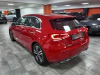 Usado Mercedes A180 136 CV (100 kW) 2020 Rojo Utilitario