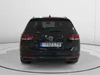 Usado VW Passat Business 122 CV (89 kW) 2021 Negro Familiar