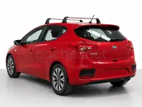 Usado Kia Ceed 100 CV (73 kW) 2016 Granate Utilitario