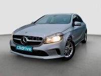 Usado Mercedes A180 136 CV (100 kW) 2018 Gris / plata Berlina