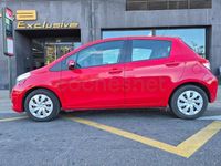 Usado Toyota Yaris City 90 CV (66 kW) 2012 Rojo Utilitario