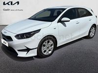 Usado Kia Ceed 100 CV (73 kW) 2023 Blanco Utilitario