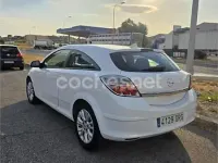 Usado Opel Astra GTC 110 CV (80 kW) 2009 Blanco Berlina