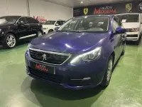 Usado Peugeot 308 SW Active 100 CV (73 kW) 2018 Azul Familiar