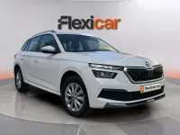 Usado Skoda Kamiq Ambition 110 CV (80 kW) 2021 Blanco SUV