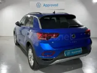 Usado VW T-Roc Life 110 CV (80 kW) 2024 Azul SUV