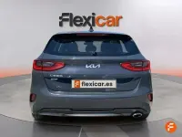 Usado Kia Ceed 136 CV (100 kW) 2023 Gris Utilitario