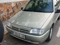 Usado Citroën Saxo Seduction 58 CV (42 kW) 1999 Verde Utilitario