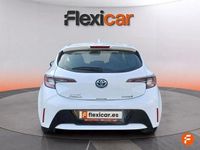 Usado Toyota Corolla Active 122 CV (89 kW) 2022 Blanco Berlina