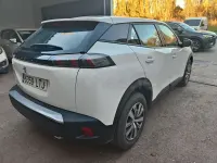 Usado Peugeot 2008 Active 110 CV (80 kW) 2021 Blanco SUV