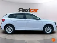 Usado Skoda Kamiq Selection 95 CV (69 kW) 2024 Blanco SUV