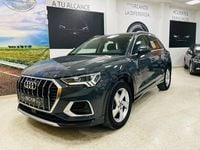 Usado Audi Q3 Ambiente 150 CV (110 kW) 2022 Gris / plata SUV