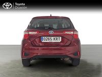 Usado Toyota Yaris Active 100 CV (73 kW) 2018 Rojo