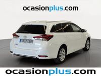 Usado Toyota Auris Active 116 CV (85 kW) 2017 Blanco Familiar