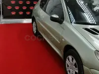 Usado Peugeot 206 70 CV (51 kW) 2006 Verde Berlina