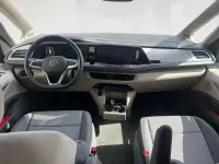 Usado VW Multivan 150 CV (110 kW) 2025 Rojo Monovolumen