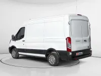 Käytetty Ford Transit Trend 130 HP (95 kW) 2022 Valkoinen Sedan