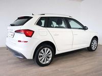 Usado Skoda Kamiq Ambition 110 CV (80 kW) 2021 Blanco SUV