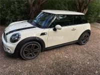 Usado Mini ONE 75 CV (55 kW) 2012 Beige Utilitario