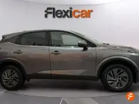 Usado Nissan Qashqai Acenta 140 CV (102 kW) 2021 Gris SUV