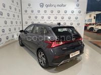 Usado Hyundai i20 84 CV (61 kW) 2024 Negro Berlina