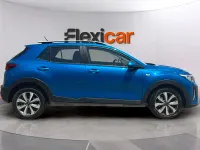 Usado Kia Stonic 101 CV (74 kW) 2023 Azul SUV