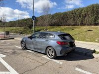 Usado BMW 120 M Sport 178 CV (130 kW) 2021 Gris / plata Utilitario