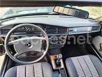 Usado Mercedes 190 75 CV (55 kW) 1984 Verde Berlina