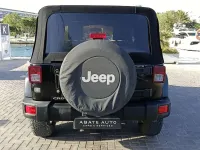 Usado Jeep Wrangler Sahara 177 CV (130 kW) 2008 Negro SUV